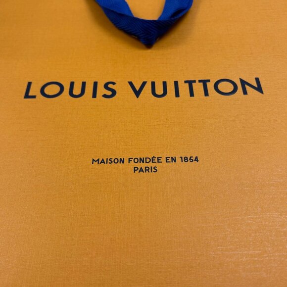Louis Vuitton Empty Paper Shopping Bag - Med. Sized - New - Picture 3 of 6